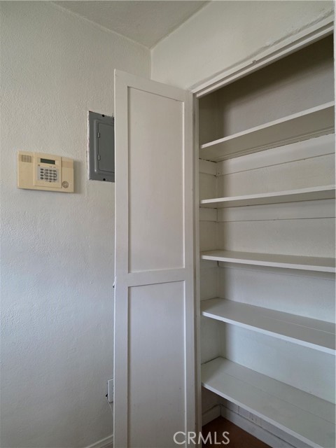 Detail Gallery Image 13 of 15 For 3717 Briscoe St, Riverside,  CA 92506 - 3 Beds | 2 Baths