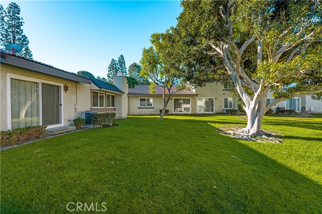 Detail Gallery Image 30 of 42 For 5573 E Vista Del Rio, Anaheim,  CA 92807 - 2 Beds | 2/1 Baths