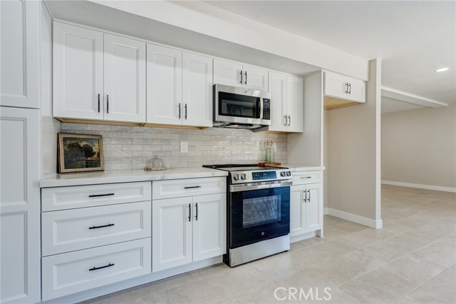 Detail Gallery Image 2 of 60 For 1761 N Coolcrest Ave, Upland,  CA 91784 - 4 Beds | 2/1 Baths