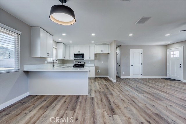 Detail Gallery Image 14 of 41 For 16469 Chippewa, Apple Valley,  CA 92307 - 3 Beds | 2 Baths