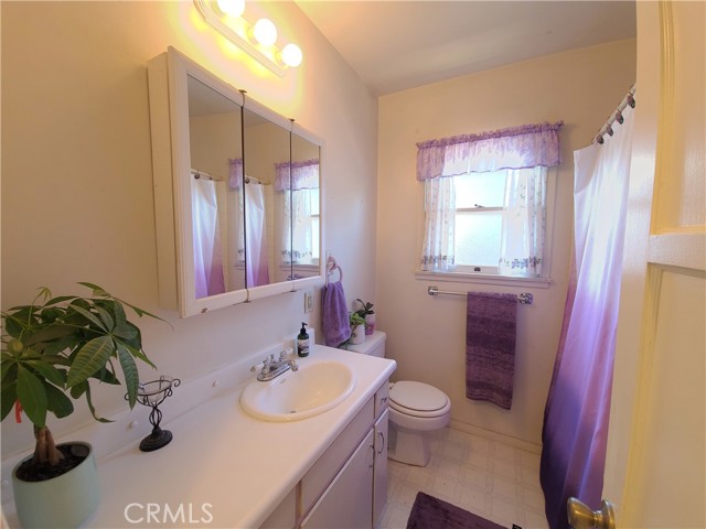 Detail Gallery Image 13 of 23 For 815 Wakefield Ave, Corona,  CA 92882 - 3 Beds | 1 Baths