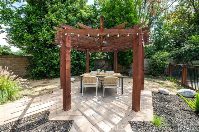 20516 Germain Street, Chatsworth CA: https://media.crmls.org/medias/99f84121-998d-4a4d-9930-f84a25244ea5.jpg