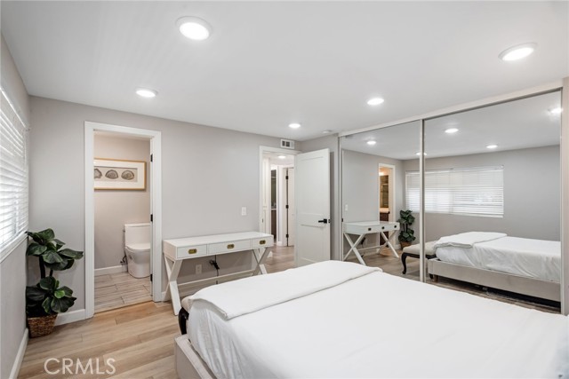 2208 The Strand, Manhattan Beach CA: https://media.crmls.org/medias/99f8502c-c441-4aa8-885e-a81b2384f443.jpg