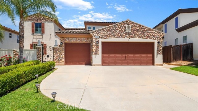 Detail Gallery Image 1 of 65 For 23386 Calle Pepita Rd, Corona,  CA 92883 - 6 Beds | 4 Baths