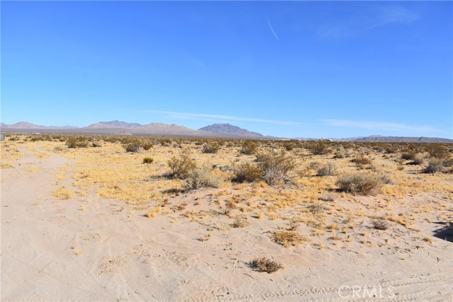 Detail Gallery Image 2 of 11 For 1 Hobart Rd & Camp Rock, Lucerne Valley,  CA 92356 - – Beds | – Baths