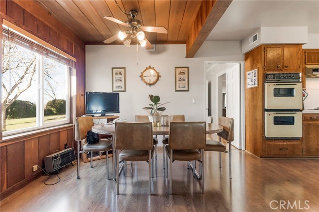 Detail Gallery Image 38 of 72 For 1103 County Road J, Willows,  CA 95988 - 4 Beds | 3 Baths