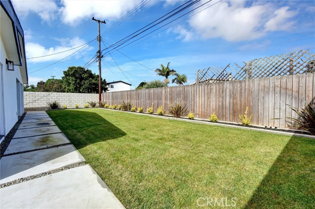 Detail Gallery Image 39 of 39 For 854 Darrell St, Costa Mesa,  CA 92627 - 3 Beds | 3 Baths