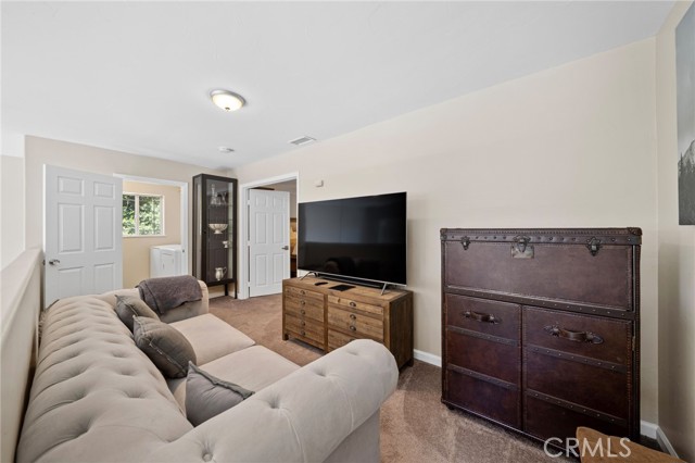 Detail Gallery Image 11 of 32 For 23700 Zurich Dr, Crestline,  CA 92325 - 3 Beds | 2 Baths