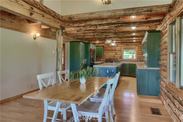 Detail Gallery Image 10 of 70 For 1991 Ca-140, Catheys Valley,  CA 95306 - 3 Beds | 3 Baths