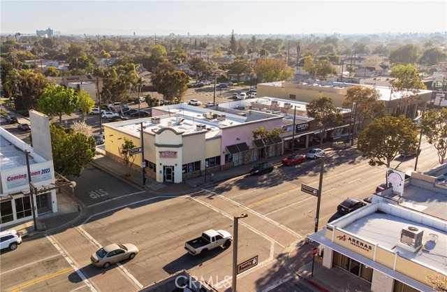 4332 Tweedy Boulevard, South Gate, California 90280, ,Commercial Lease,For Rent,4332 Tweedy Boulevard,CRDW24169482