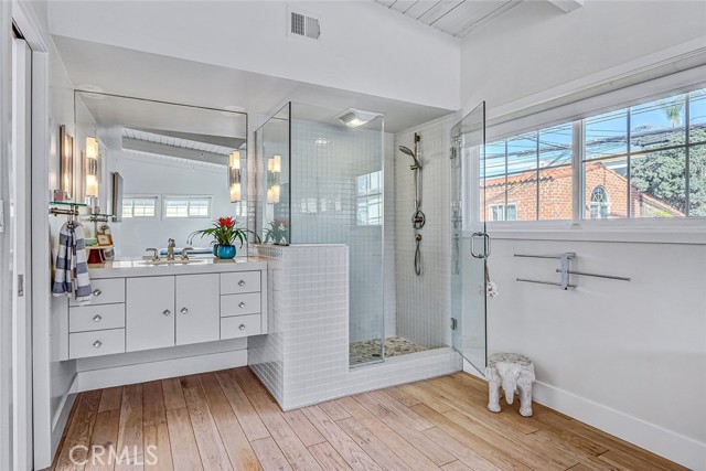 Image 17 of 31 For 2907 Crest Drive