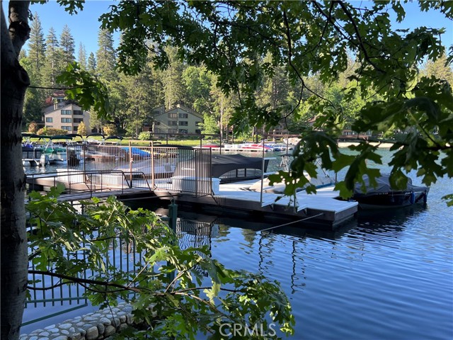 27453 North Bay Road, Lake Arrowhead CA: https://media.crmls.org/medias/99fcfb88-88be-43c1-9a2c-766da6dd0ef8.jpg