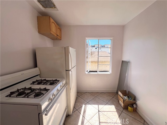 Detail Gallery Image 8 of 17 For 5253 1/2 Denny Ave, North Hollywood,  CA 91601 - 0 Beds | 1 Baths