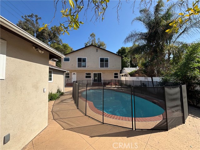 21327 De La Osa, Woodland Hills CA: https://media.crmls.org/medias/99fde540-ba54-44aa-b394-81585a71f02c.jpg