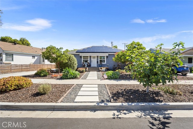 4513 E Cervato Street, Long Beach CA: https://media.crmls.org/medias/99fea6e4-04a3-4532-8c86-3a1a8511ed78.jpg