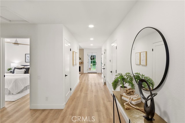 Front Image Thumbnail for CROC26048562