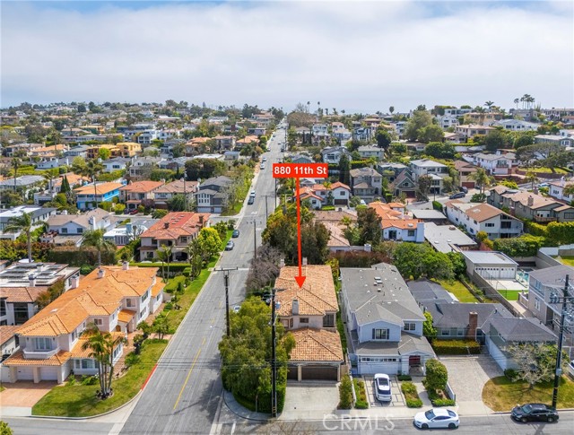 Detail Gallery Image 46 of 52 For 880 11th, Manhattan Beach,  CA 90266 - 5 Beds | 5 Baths