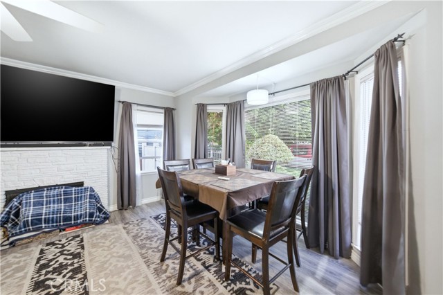 Detail Gallery Image 7 of 35 For 307 S Locust Ave, Compton,  CA 90221 - 4 Beds | 2 Baths