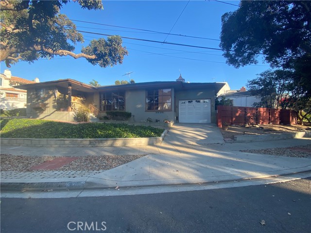 600 Gertruda Avenue, Redondo Beach, California 90277, 2 Bedrooms Bedrooms, ,1 BathroomBathrooms,Residential,Sold,Gertruda,CV21228941