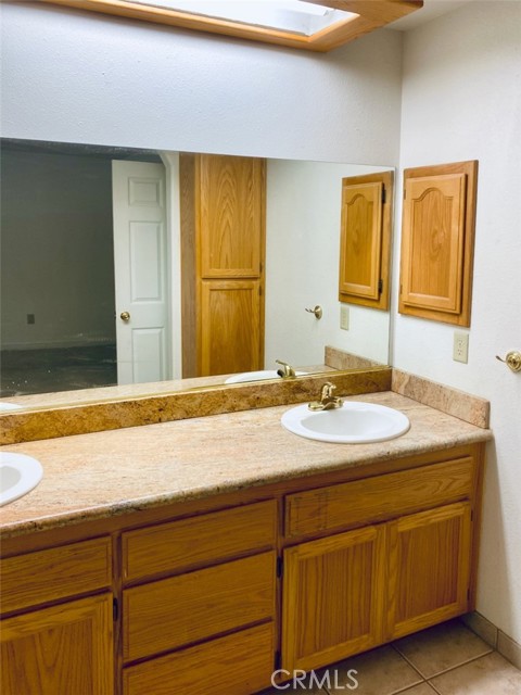 Detail Gallery Image 21 of 33 For 13055 Yellowstone Ave, Victorville,  CA 92395 - 4 Beds | 2 Baths