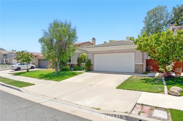 Detail Gallery Image 3 of 32 For 37785 Spruce Ct, Murrieta,  CA 92562 - 3 Beds | 2 Baths