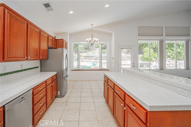 39754 Calle Azucar, Murrieta CA: https://media.crmls.org/medias/9a0294ca-5ced-43ff-a2d7-4112a25cca68.jpg