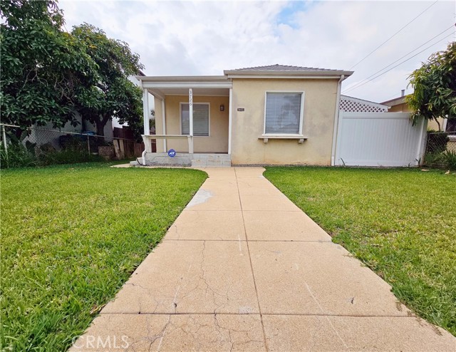 Detail Gallery Image 2 of 25 For 3726 Lee St, Los Angeles,  CA 90023 - 2 Beds | 1 Baths