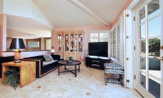 30120 Avenida Celestial, Rancho Palos Verdes CA: https://media.crmls.org/medias/9a03e66a-81fa-47b1-8fc0-840baa32fe5a.jpg