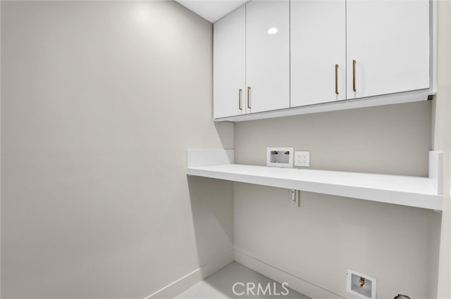 6847 Katherine, Van Nuys CA: https://media.crmls.org/medias/9a0412e8-984b-4d5d-8202-1e13948f9329.jpg