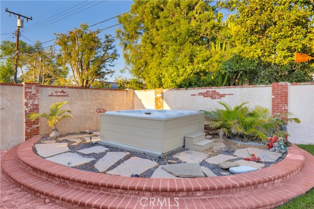 11772 Pine Street, Los Alamitos CA: https://media.crmls.org/medias/9a041bc7-5a4d-458d-a9ec-13d37dad0218.jpg