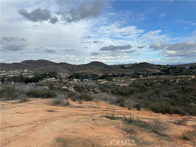 Detail Gallery Image 4 of 14 For 18 Orange, Menifee,  CA 92584 - – Beds | – Baths