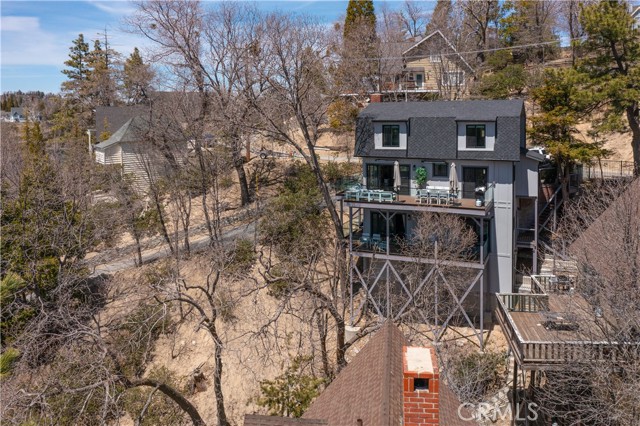 Detail Gallery Image 1 of 41 For 28744 Palisades Dr, Lake Arrowhead,  CA 92352 - 4 Beds | 3 Baths