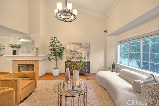Detail Gallery Image 3 of 43 For 32 N Almansor St #D,  Alhambra,  CA 91801 - 3 Beds | 3 Baths