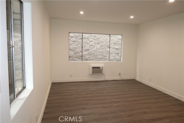 Detail Gallery Image 4 of 10 For 5553 Fulcher Ave #2,  North Hollywood,  CA 91601 - 1 Beds | 1 Baths