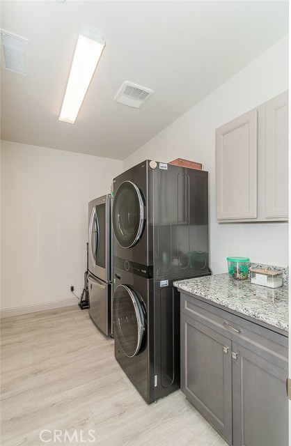 Detail Gallery Image 20 of 53 For 1523 N Ryan Ave, Clovis,  CA 93619 - 5 Beds | 4 Baths