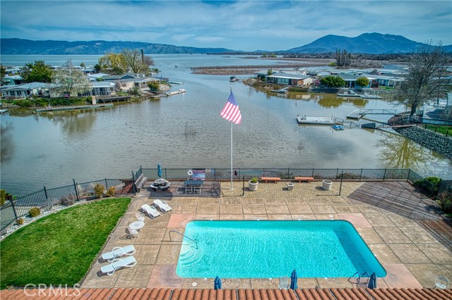 1800 S Main Street, Lakeport CA: https://media.crmls.org/medias/9a06a90e-b522-4f67-a3e5-2113e6e1f75f.jpg