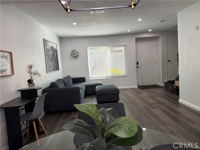 Detail Gallery Image 37 of 61 For 824 N Pasadena Ave #11,  Azusa,  CA 91702 - 2 Beds | 1/1 Baths