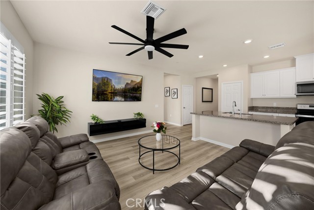 Detail Gallery Image 11 of 24 For 29146 Hondo Ln, Winchester,  CA 92596 - 3 Beds | 2 Baths