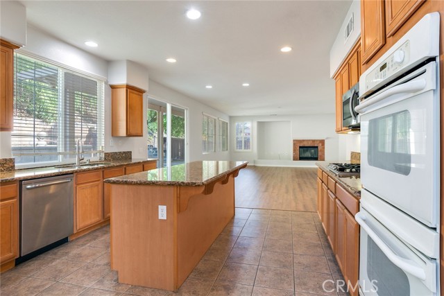 Detail Gallery Image 7 of 24 For 12230 Keenland Dr, Rancho Cucamonga,  CA 91739 - 5 Beds | 3/1 Baths