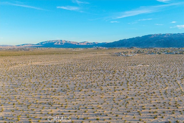 Detail Gallery Image 13 of 40 For 3 Laura Ln, Twentynine Palms,  CA 92277 - – Beds | – Baths