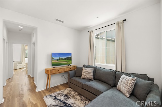 Detail Gallery Image 10 of 31 For 31312 Calle Cirros, Temecula,  CA 92592 - 3 Beds | 2/1 Baths