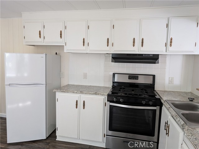 Detail Gallery Image 7 of 13 For 2240 Golden Oak Ln #98, Merced,  CA 95341 - 2 Beds | 1/1 Baths