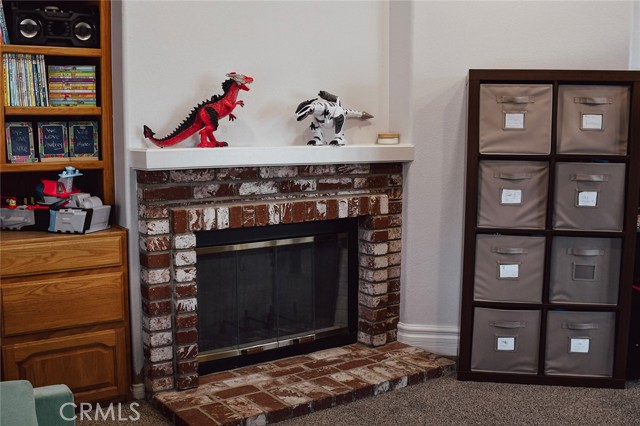 Detail Gallery Image 6 of 17 For 28338 Maxine, Saugus,  CA 91350 - 4 Beds | 3 Baths