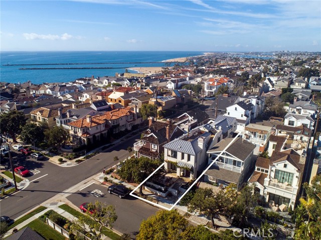 Detail Gallery Image 34 of 35 For 303 Poinsettia Ave, Corona Del Mar,  CA 92625 - 4 Beds | 3/1 Baths