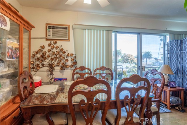 Detail Gallery Image 15 of 37 For 1625 E Appleton St 3j,  Long Beach,  CA 90802 - 2 Beds | 2 Baths