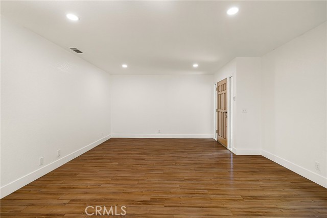 Detail Gallery Image 10 of 64 For 178 E Washington Ave, Chico,  CA 95926 - 3 Beds | 3 Baths