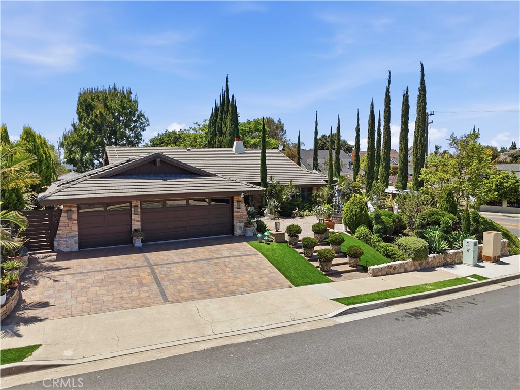2888 N Wyngate