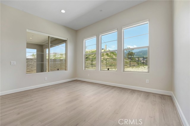Detail Gallery Image 9 of 40 For 21201 Wildflower Way, Chatsworth,  CA 91311 - 5 Beds | 5 Baths