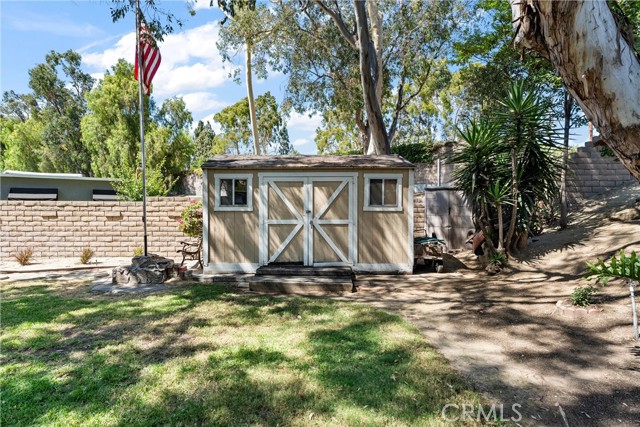 6316 E Woodsboro Avenue, Anaheim Hills CA: https://media.crmls.org/medias/9a100c77-2459-4877-bea2-27a51113b910.jpg