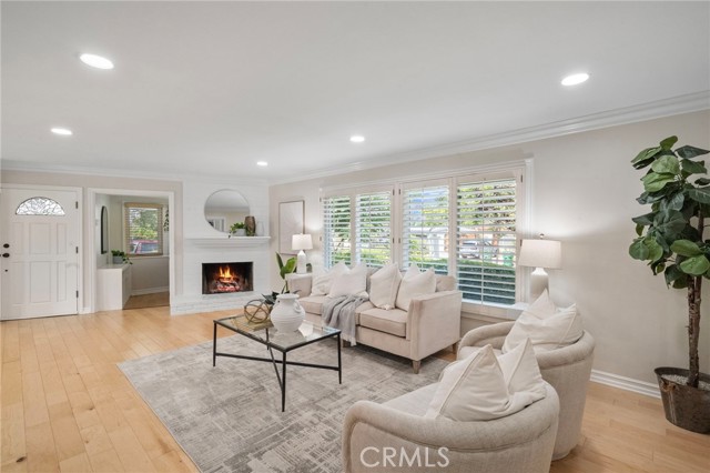 13782 Gershon Place, North Tustin CA: https://media.crmls.org/medias/9a109108-63df-470f-bc0a-69fbc7b52b3a.jpg